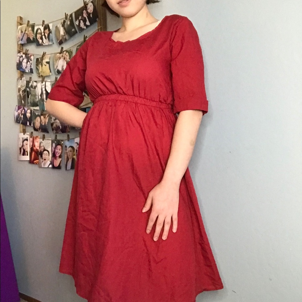 Short sleeves red dress